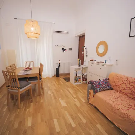 Itiseasy 1 E 2 Private Апартаменты