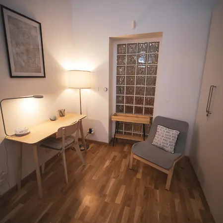 Itiseasy 1 E 2 Private Апартаменты