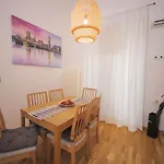 Itiseasy 1 E 2 Private Apartment Palermo